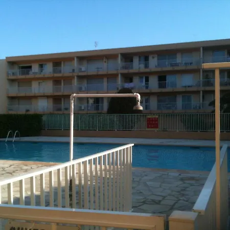 No Vehicle !s Superbe T3 150mer Piscin Wifi Clim Le Lavandou